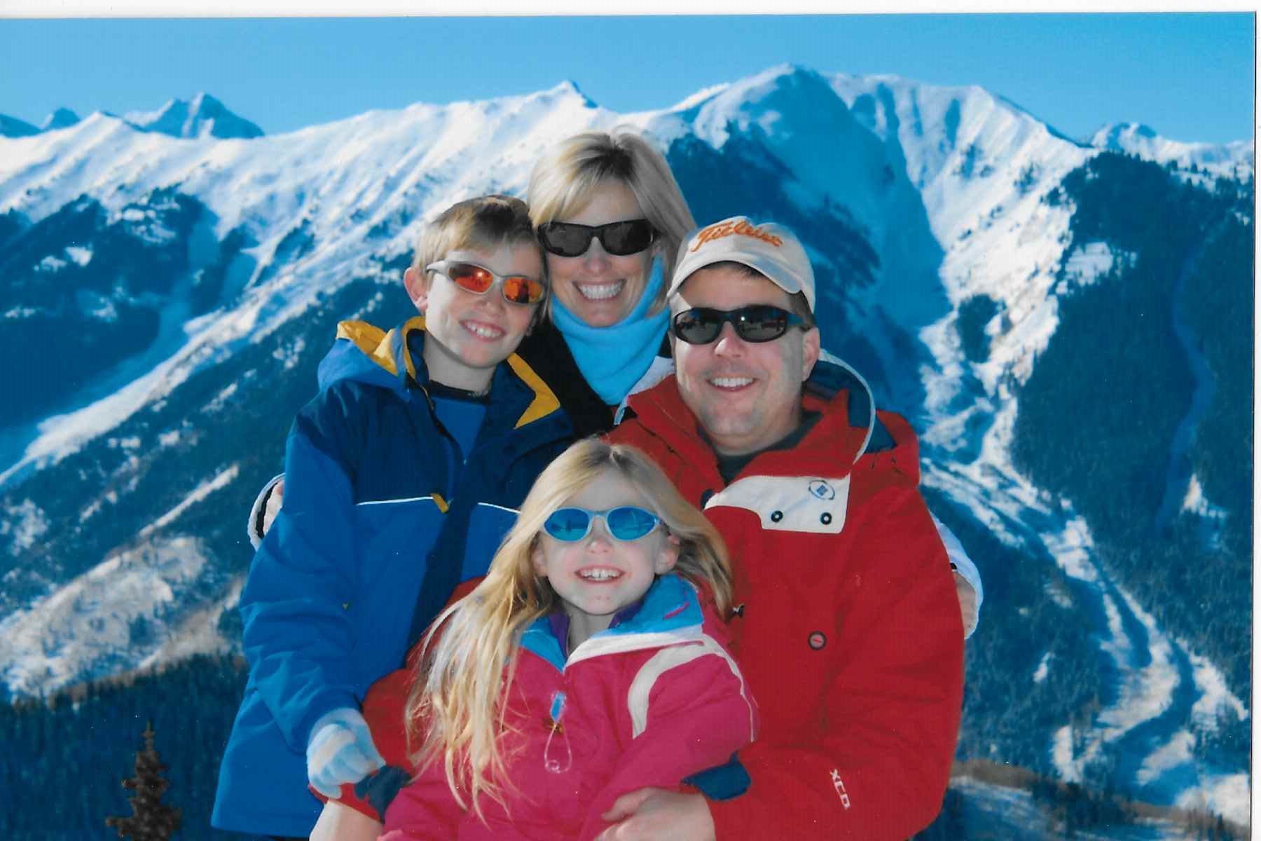 Craig Barton, wife Bethany, and their children CJ and Izzy while on a ski trip to Snowmass, Colorado in December 2006&mdash;the trip on which Barton received the first of two ski trip promotion offers.