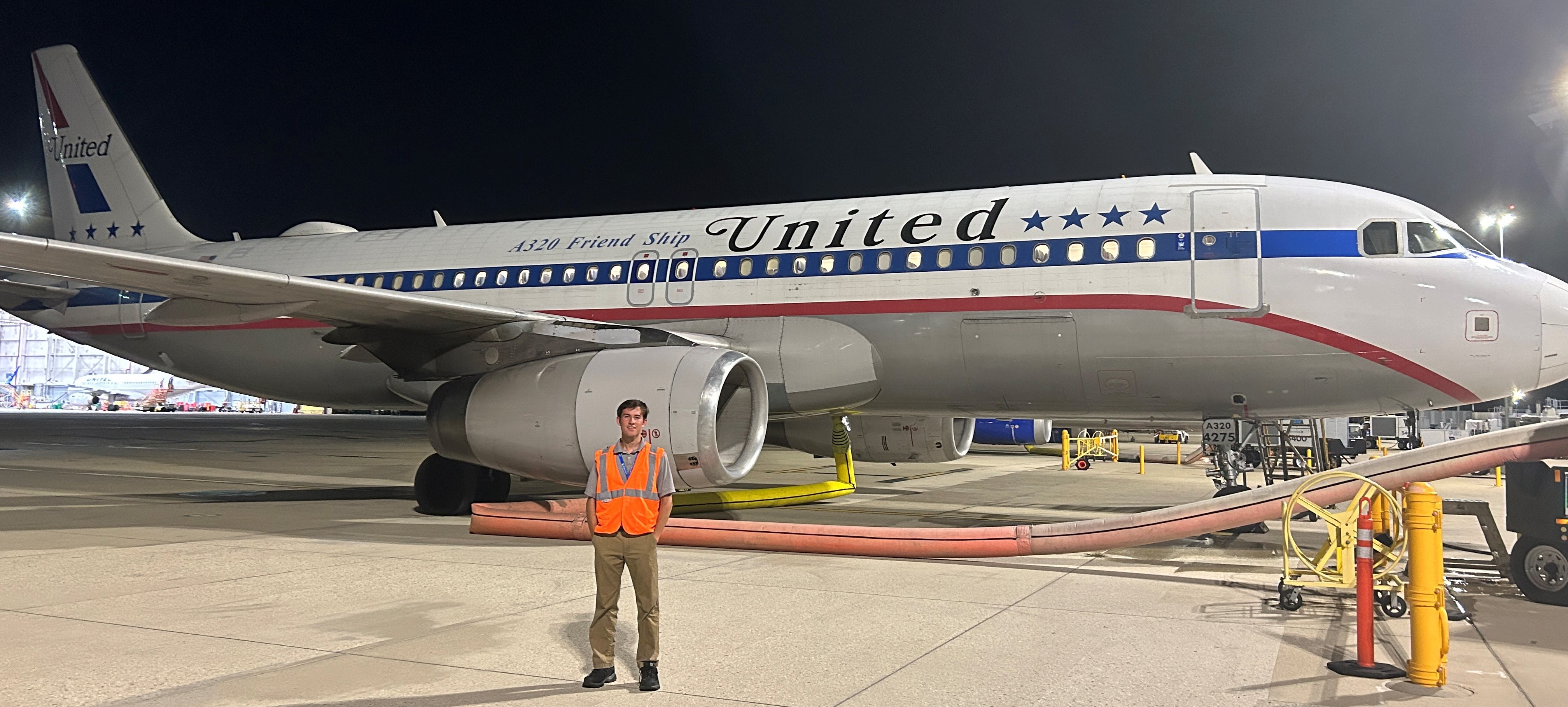 Risch in front of an A320 with the United &lsquo;Friend Ship&rsquo; livery.