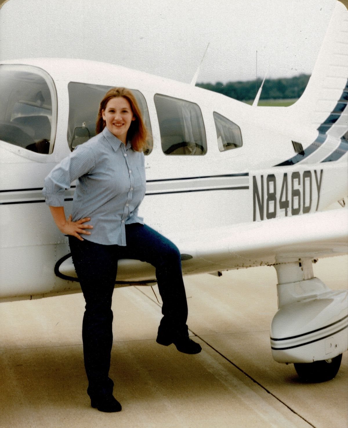 Laura Gerhold in 2002 with the Piper Archer III in which she learned to fly.