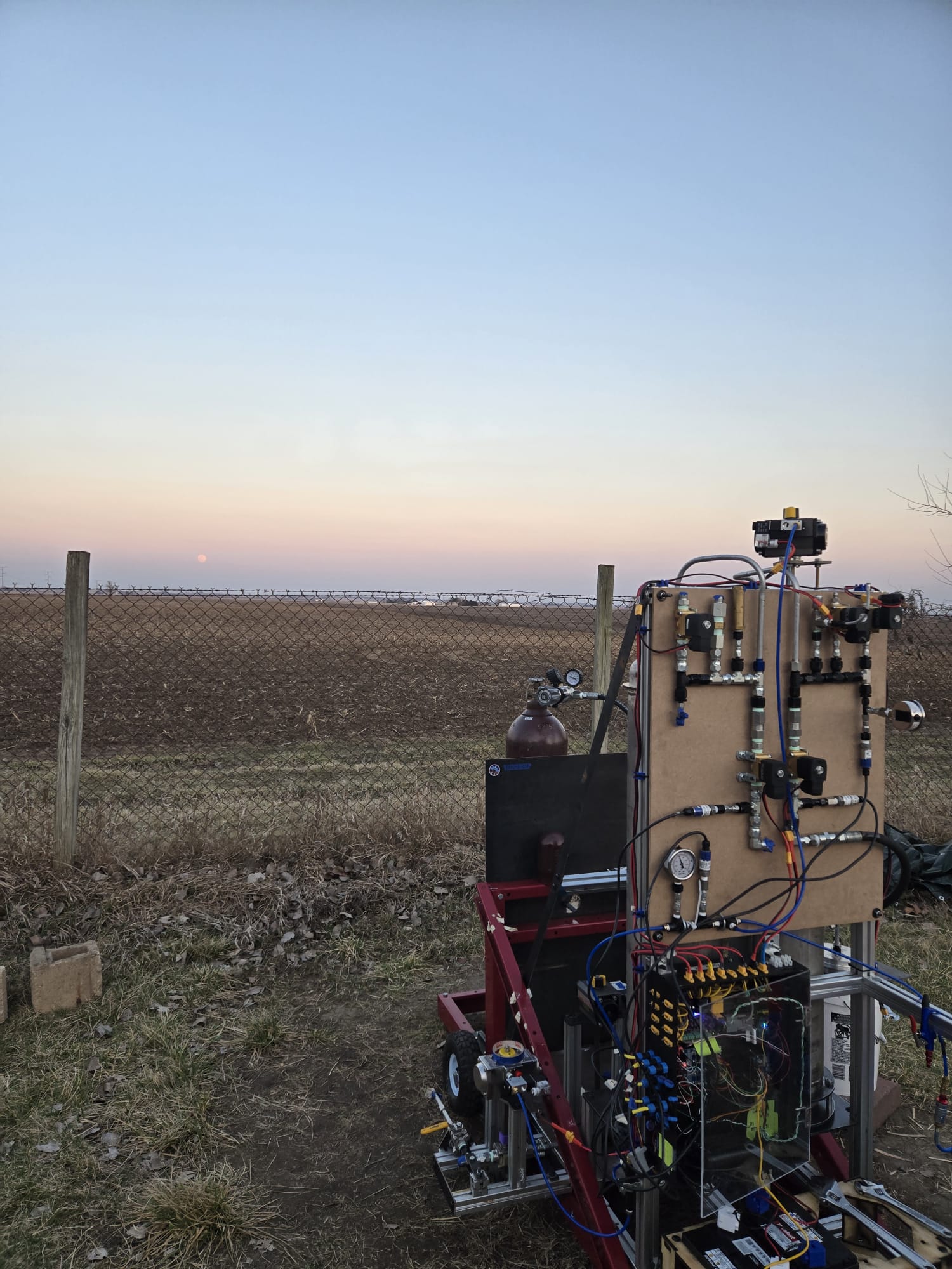 Liquid Rocketry at Illinois test stand