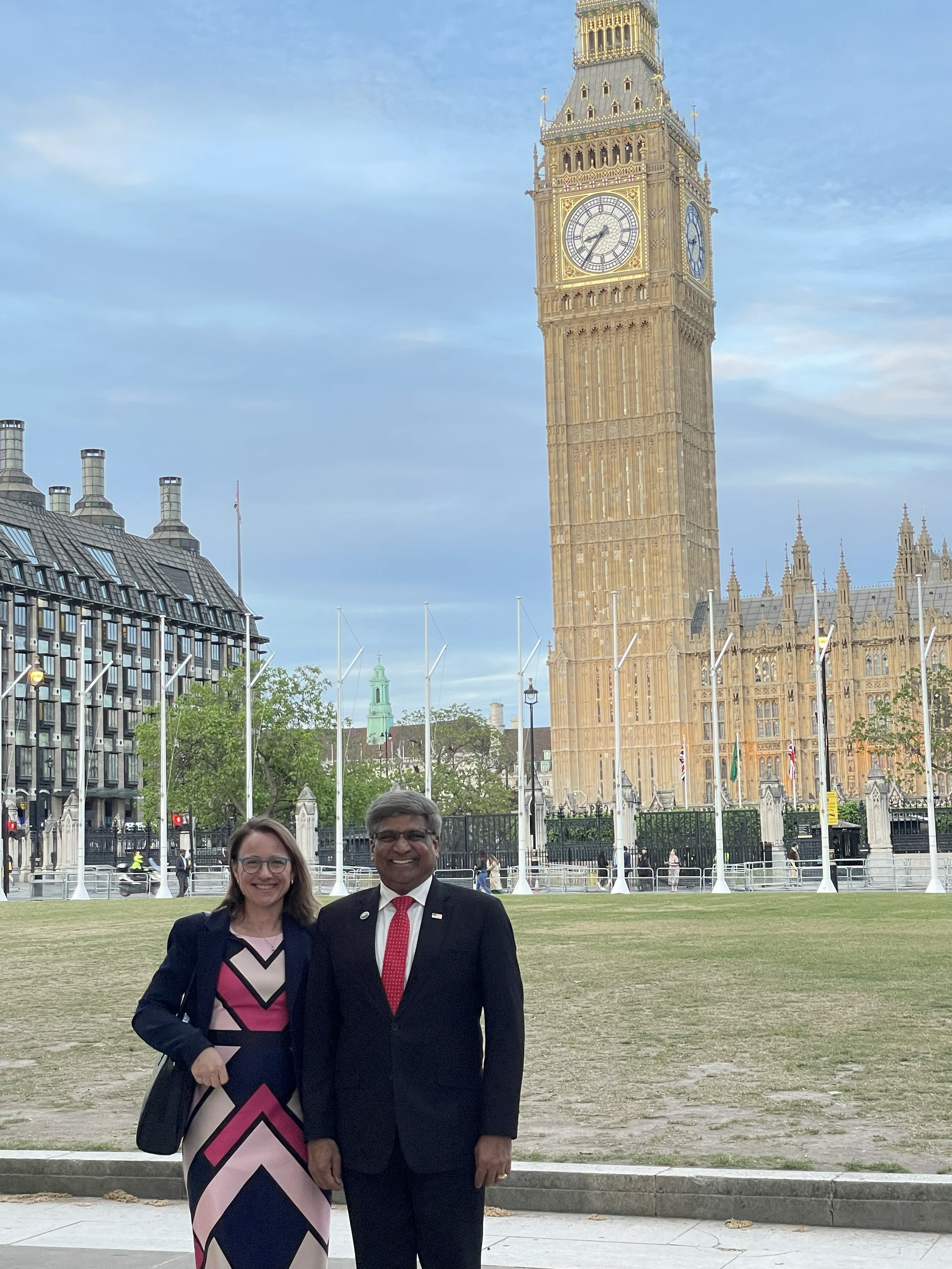 Kendra Sharp with NSF Director Sethuraman Panchanathan in London during her four years as head of the Office of International Science and Engineering at NSF.