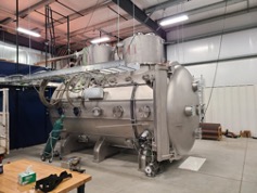 Large vacuum chamber