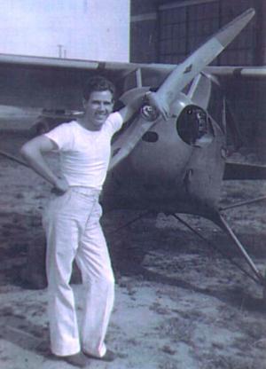 H. Everett Sutter in 1940 with his first airplane, the &amp;amp;amp;quot;T-Craft&amp;amp;amp;quot;, at Mt. Hawley 	Airport in Peoria, IL
