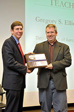 Interim Dean Mike Bragg and Professor Greg Elliott