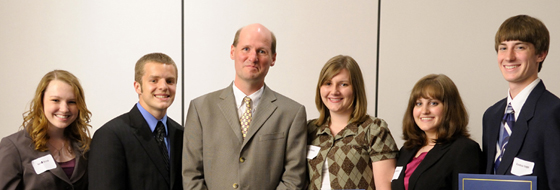 Sarah Streeb, Jeremy Alonso, AE Prof. Philippe Geubelle, Megan Danko, Carissa Walker, and Brandon Copp