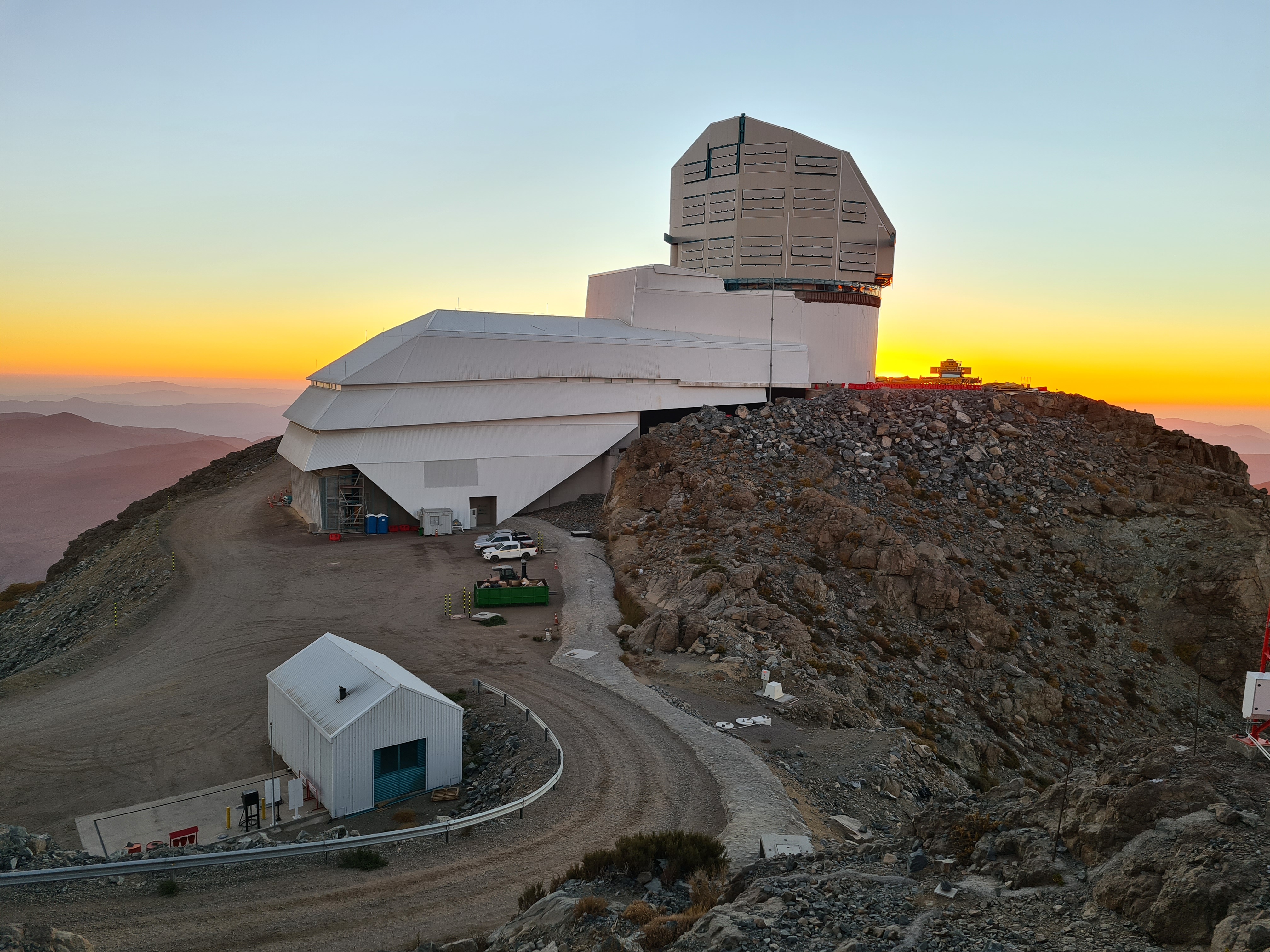Twilight photo of Rubin Observatory taken April 2021 in Cerro Pach&oacute;n, Chile. Credit: Rubin Obs/NSF/AURA